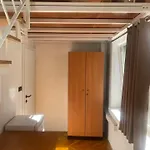 Riverfront Hostal *